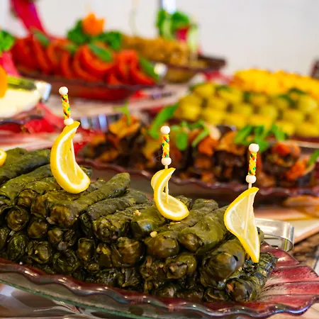 Throne Seagate Hotel 5*