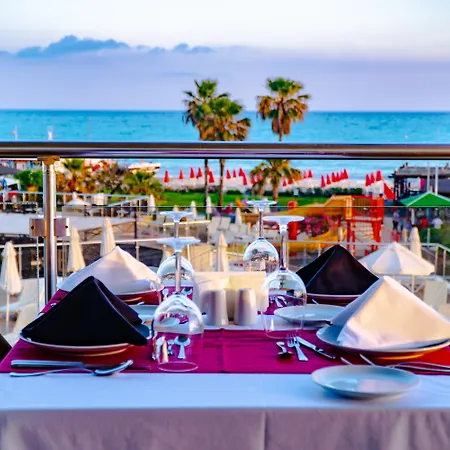 Hotel Throne Seagate Belek