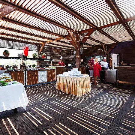 Hotel Throne Seagate 5*