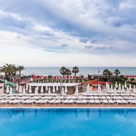 Throne Seagate Hotel 5*