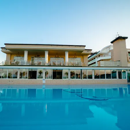 Throne Seagate Ξενοδοχείο 5*