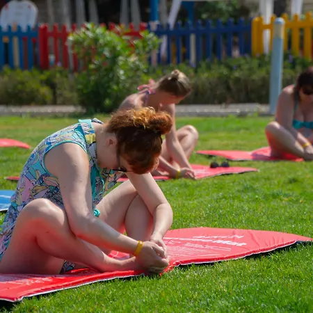 Throne Seagate 5* Μπέλεκ