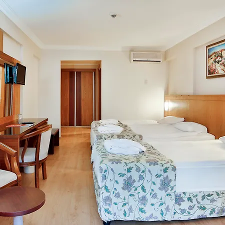 Throne Seagate Hotel