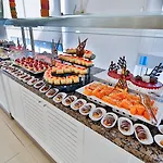 Hotel Throne Seagate 5*