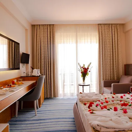 Hotel Throne Seagate Belek 5*