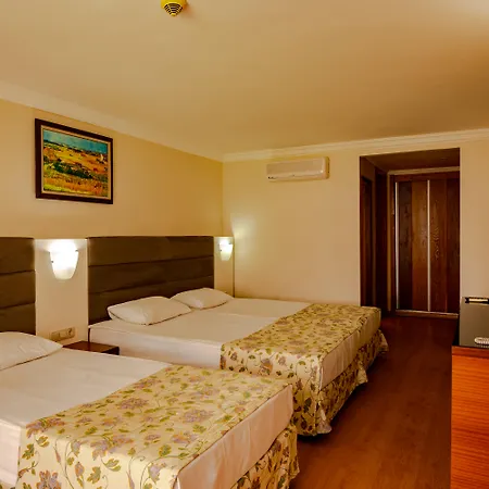 Hotel Throne Seagate 5*