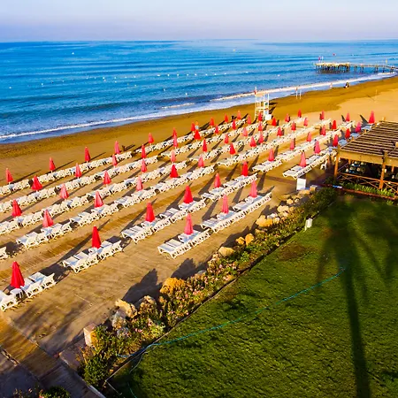 Hotel Throne Seagate