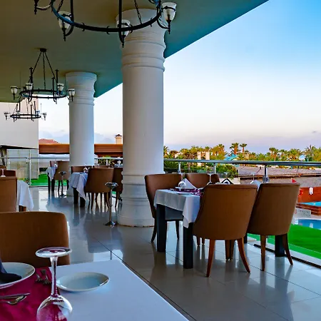 Hotel Throne Seagate Belek